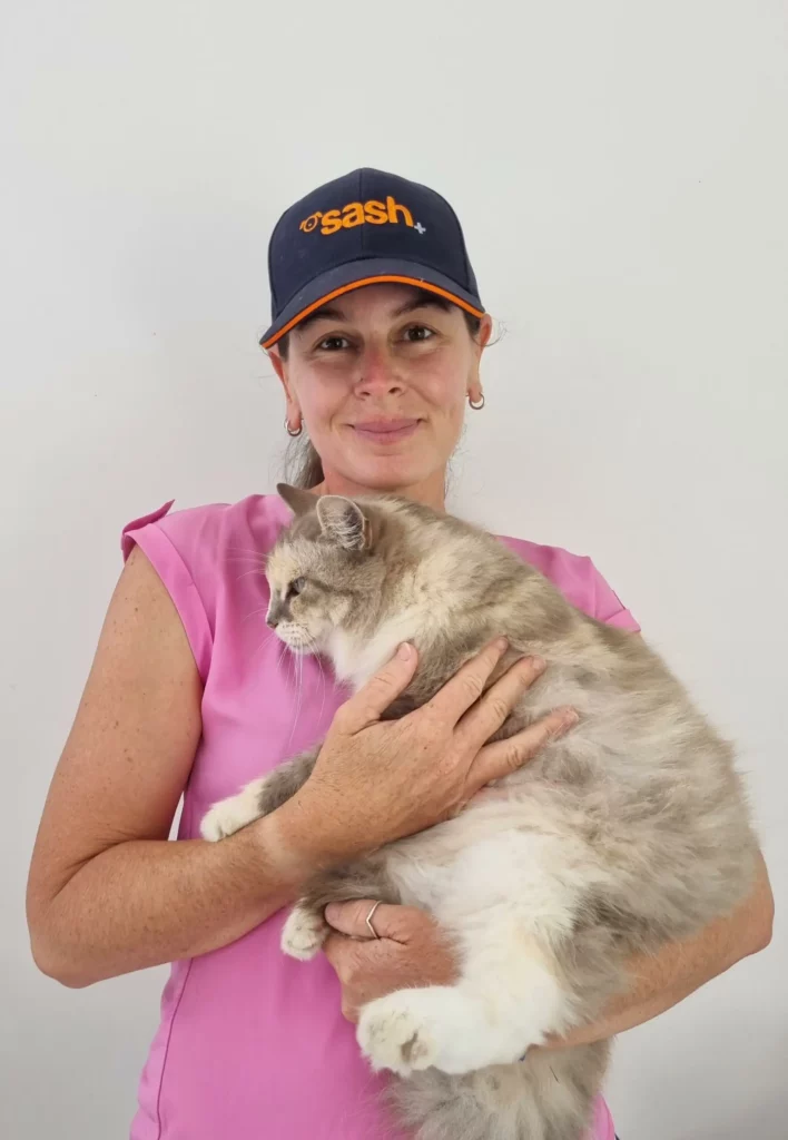 Dr Maria Bellei holding a cat